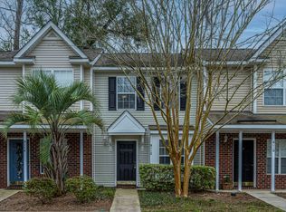 8112 Shadow Oak Dr, North Charleston, SC 29406