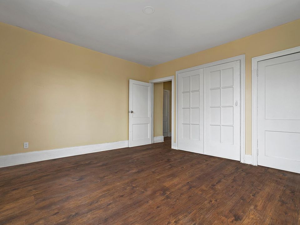 1st image of 2500 Hurlbut St #25