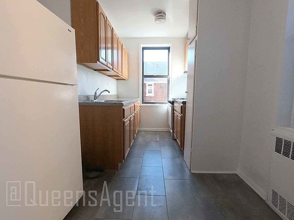 4th image of 86-06 35th Ave #E3