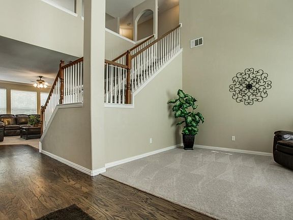 3rd image of 12325 Water Oak Dr