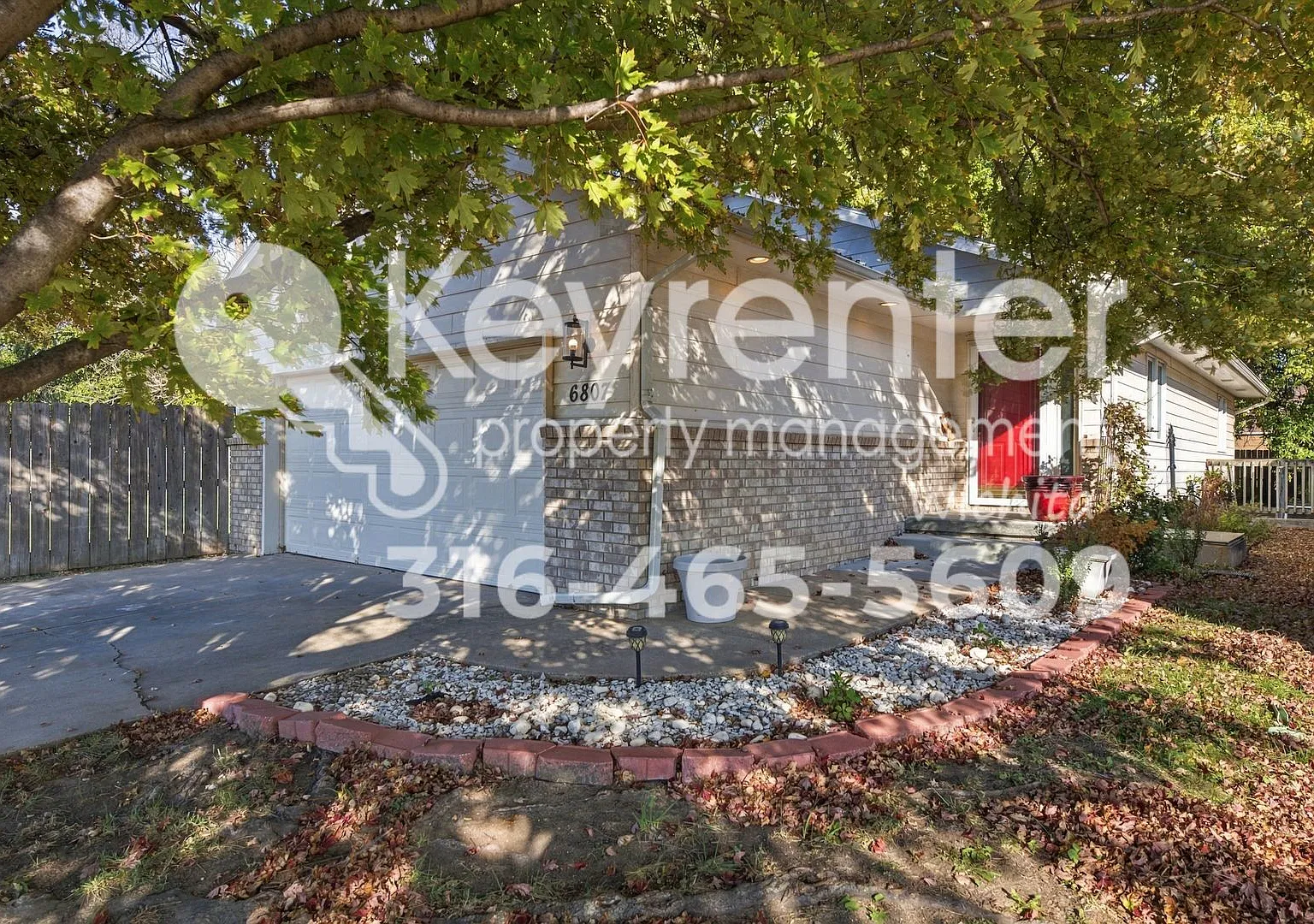 Spacious 3-Bedroom Home with 2.5 Bathrooms in Bel Aire — Photo 1