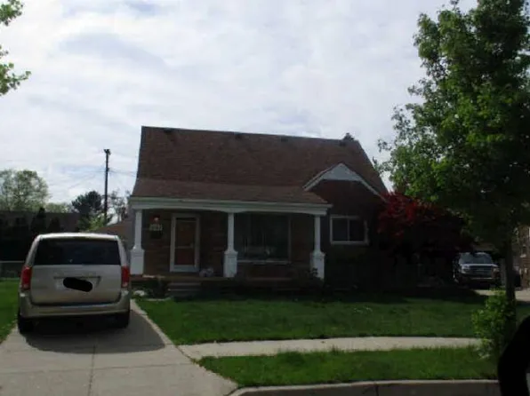 24762 Winchester Dr, Dearborn, MI 48124