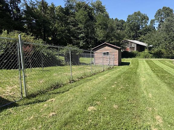 5th image of 917 McGhee Rd