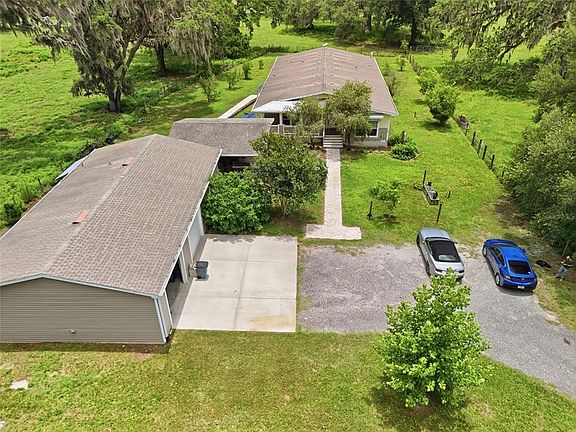 2nd image of 9468 Janmar Rd