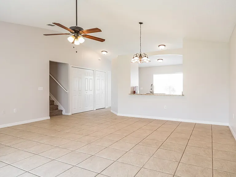 221 Timbercreek Pines Cir — Photo 3