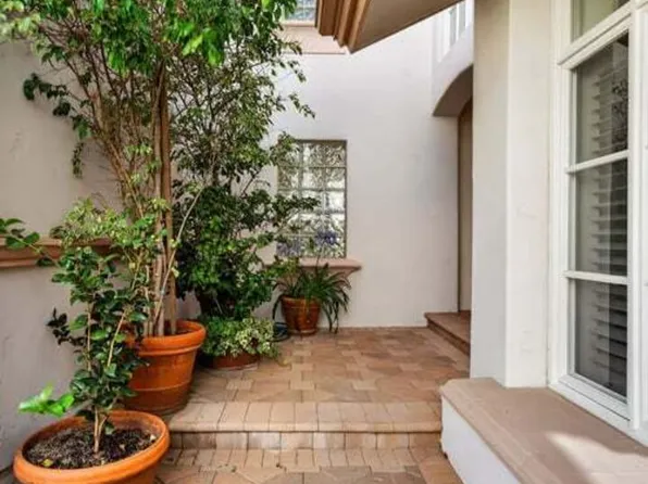 12699 Promontory Rd, Los Angeles, CA 90049