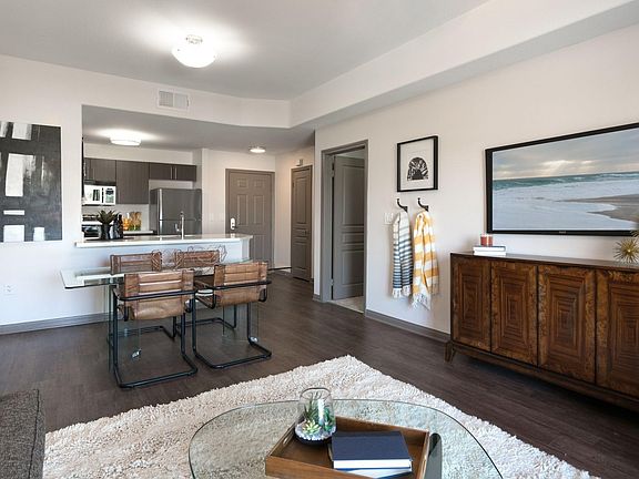 4th image of 40 Cedar Walk #3213