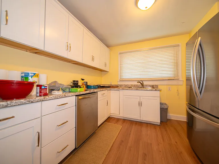 5446 N College Ave — Photo 8