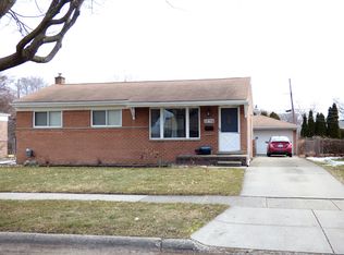 32748 Tuxedo Ct, Warren, MI 48092