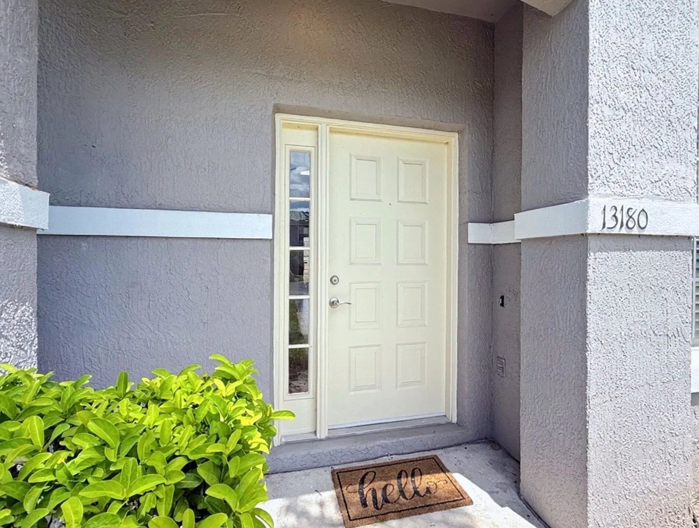 3-bedroom, 2.5-bath townhome in Meadow Woods — Photo 2