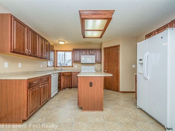 5th image of 631 9th St NW