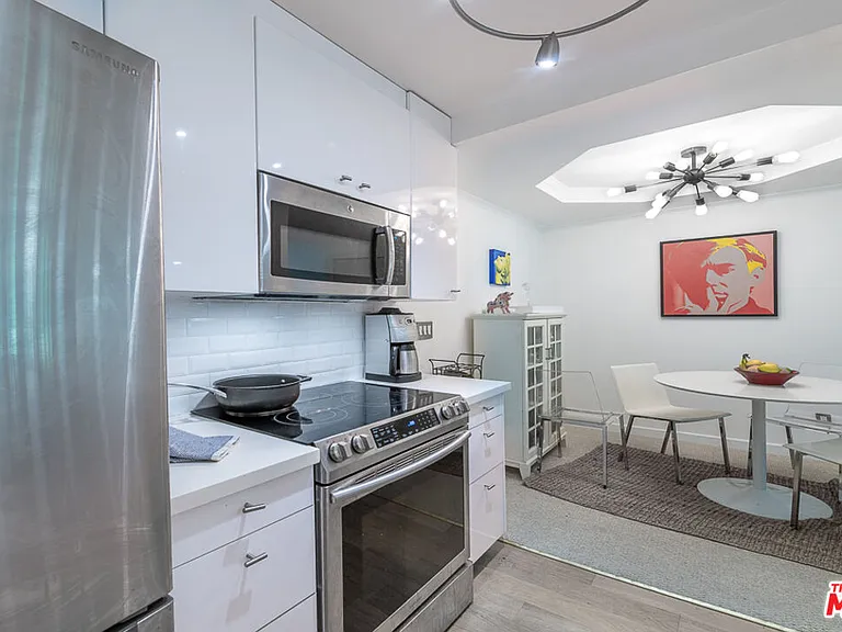 1230 Horn Ave #521 — Photo 11