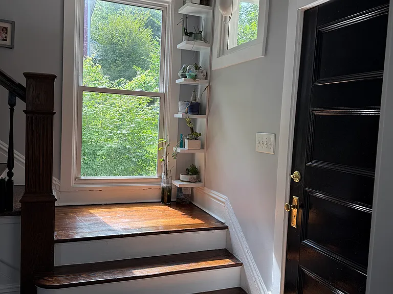 205 Poe St — Photo 47