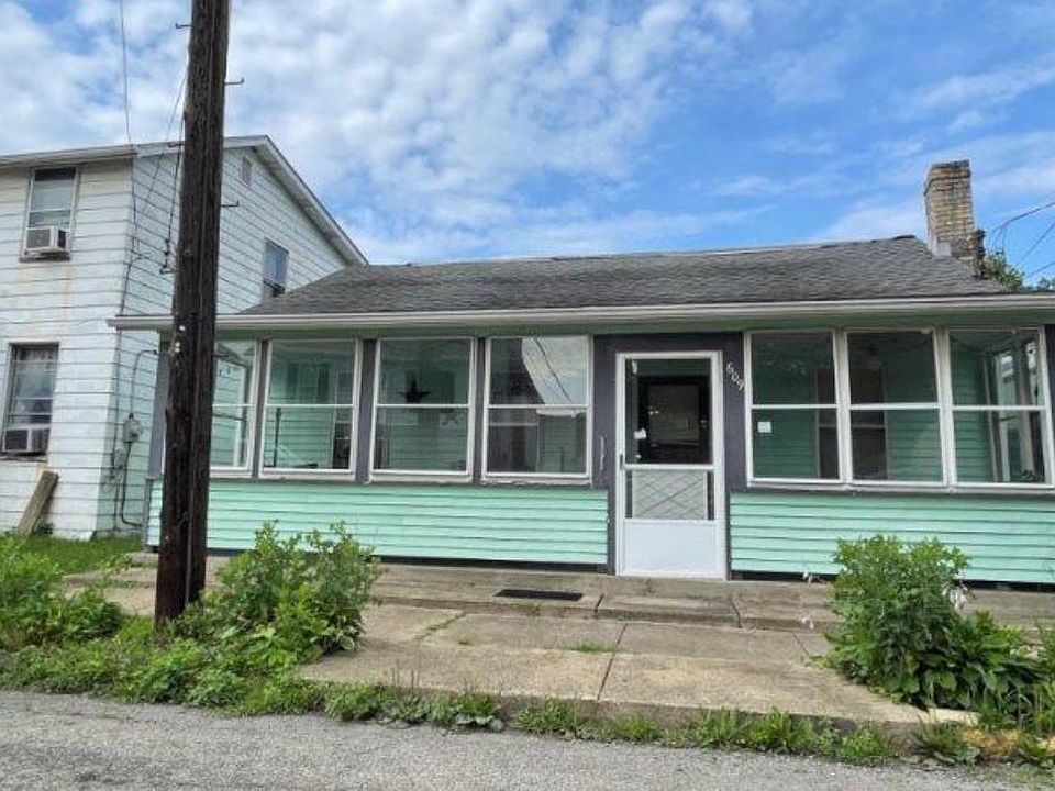2nd image of 609 Washington Ave