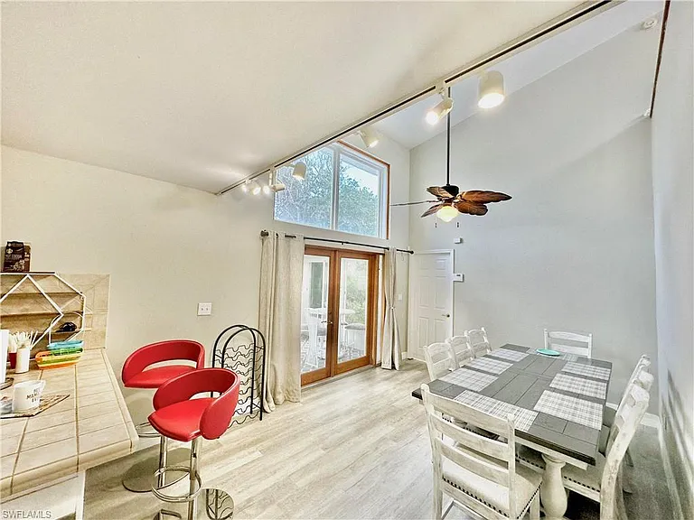 416 Bristle Cone Ln #9 — Photo 6