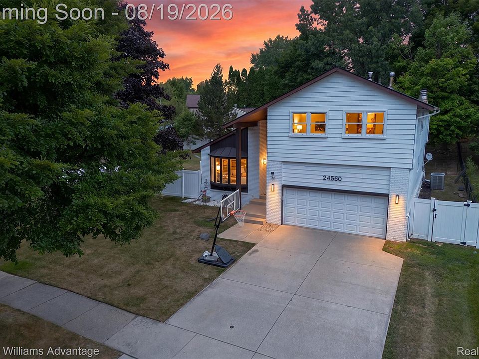 1st image of 24560 Knollwood Dr