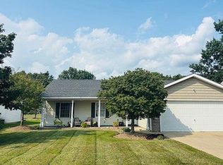 230 Forest Park Dr, Lagrange, OH 44050