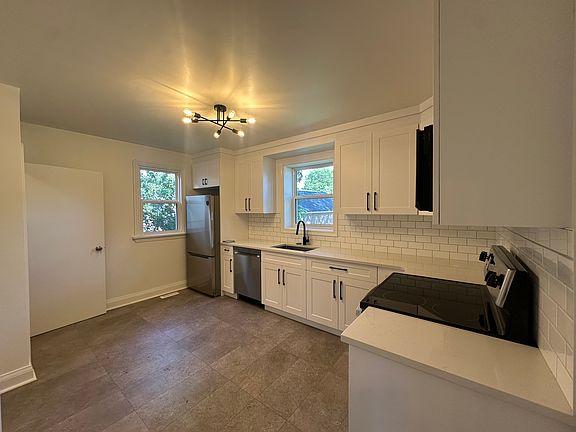 4th image of 796 Dudley Ave #796