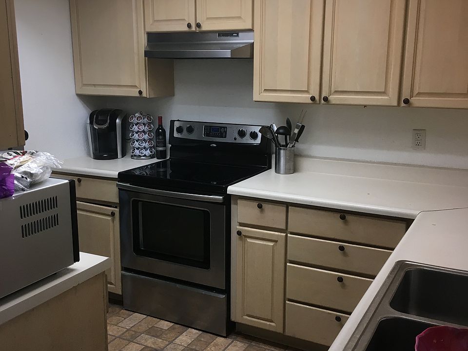 2nd image of 3841 Caravelle Dr