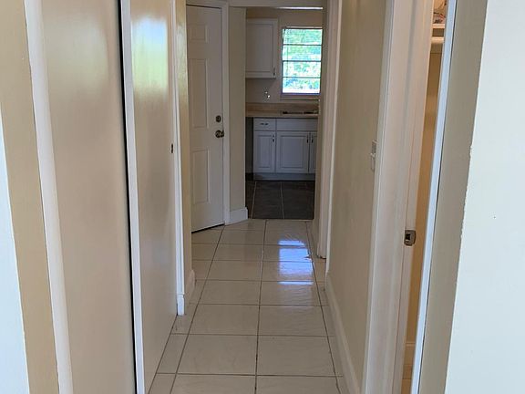 3rd image of 19080 NE 3rd Ct APT 316
