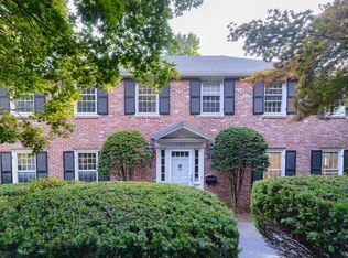 122 Glen Rd, Wellesley, MA 02481