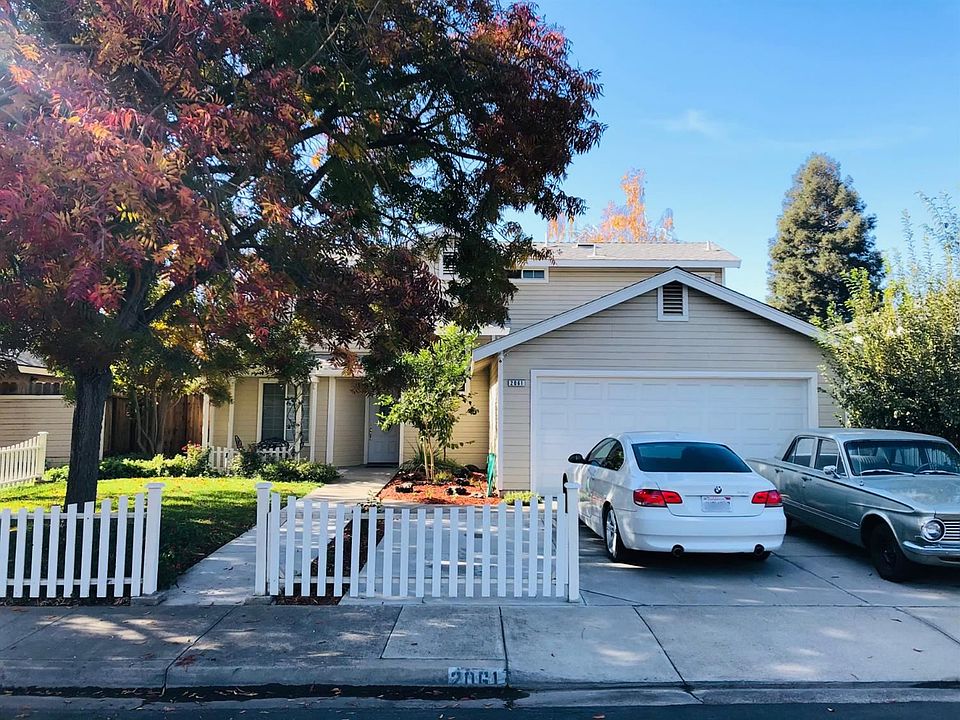 1st image of 2061 Royal Wood Ln