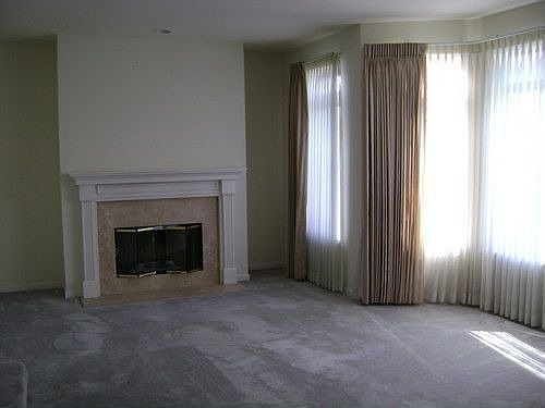 2nd image of 467 Gaven St