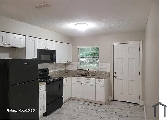 1015 Beecher St #1 — Photo 1