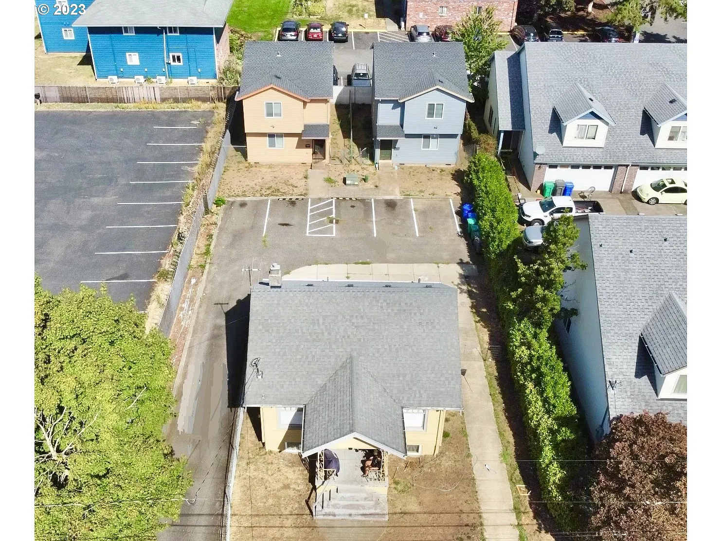 8421 SE Insley St photo 1