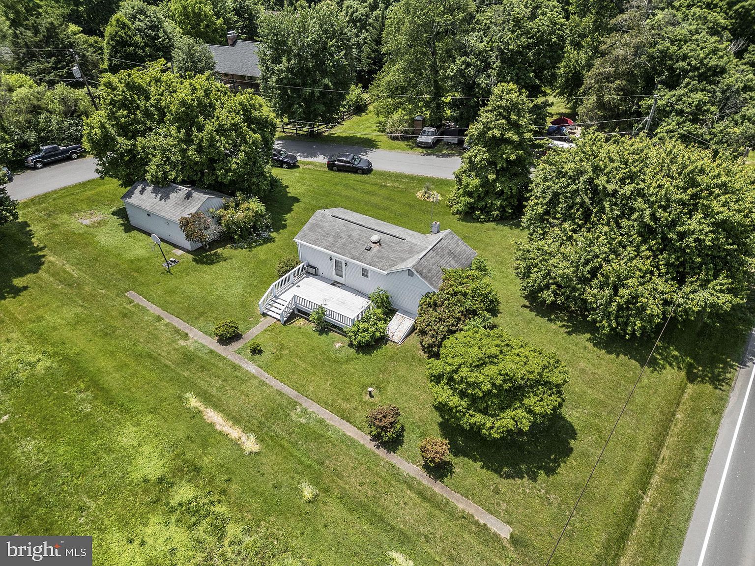 40397 Charles Town Pike, Paeonian Springs, VA 20129 Zillow