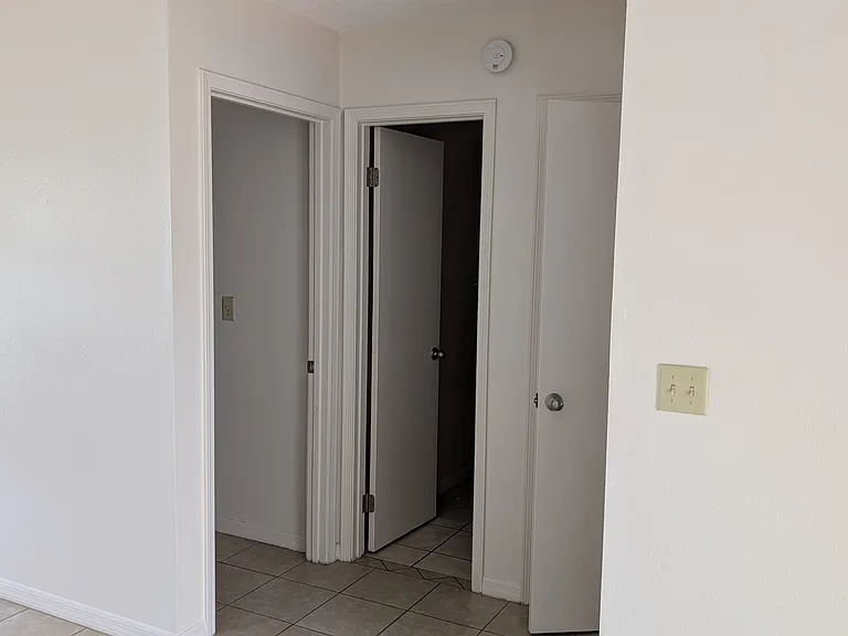 371 NW Lake City Ave #102 — Photo 6
