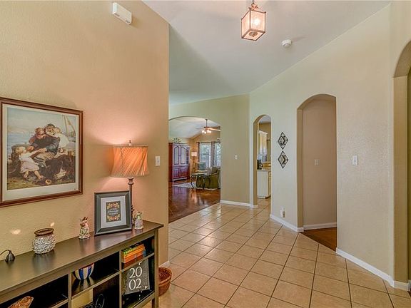 5th image of 713 Kingston Lacy Blvd