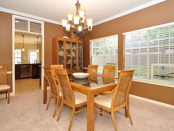 4th image of 3511 Rock Springs Dr