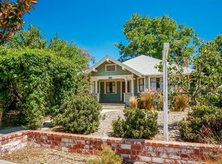2346 Glenrose Ave, Altadena, CA 91001