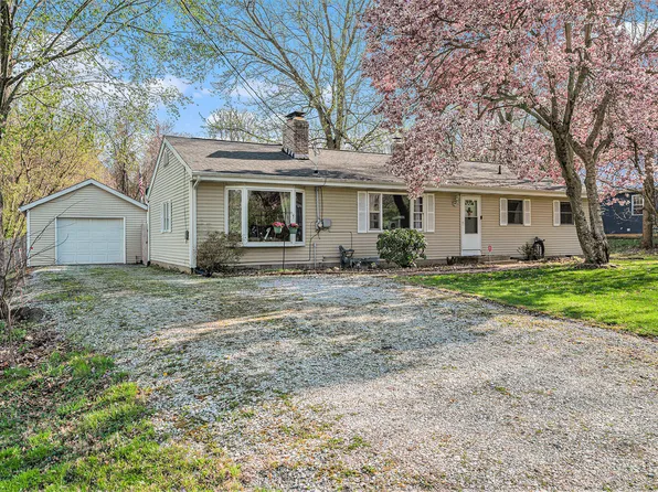 942 Clay St, Niles, MI 49120