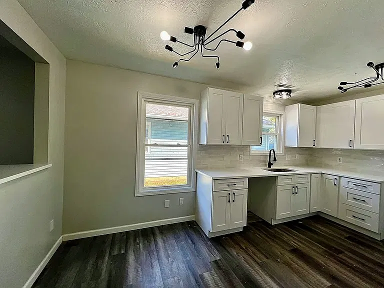 28 Sycamore Drive — Photo 3