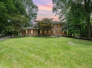5587 Beech Grove Dr, Milford, OH 45150