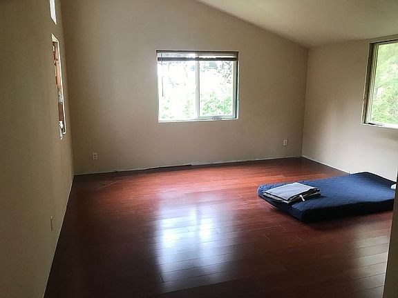 4th image of 5010 SW Seneca Pl