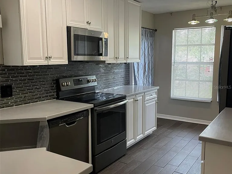 245 Alston Dr — Photo 4