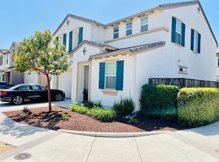 6121 Hyde Park Dr, Gilroy, CA 95020