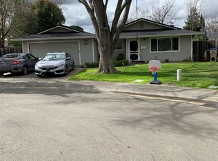 407 Pear Pl, Winters, CA 95694