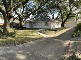 1606 Willowby Dr, Houston, TX 77008