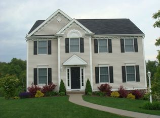 314 Hickory Nut Dr, Eighty Four, PA 15330
