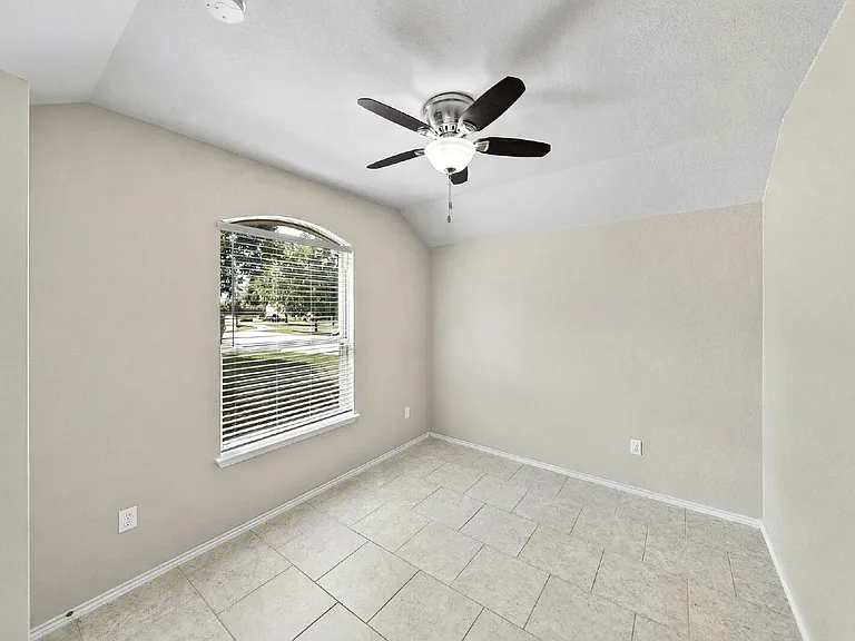 6097 Heron Dr — Photo 32