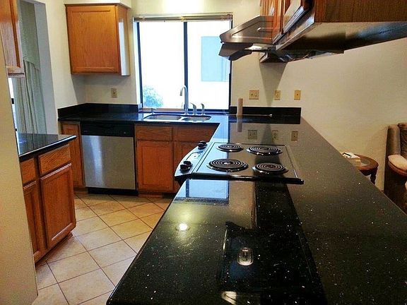 4th image of 1915 Langridge Ave NW
