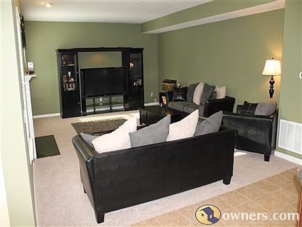 4th image of 122 Royalty Dr
