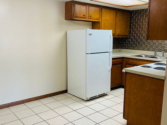 5th image of 805 Mitchell Ave APT 5