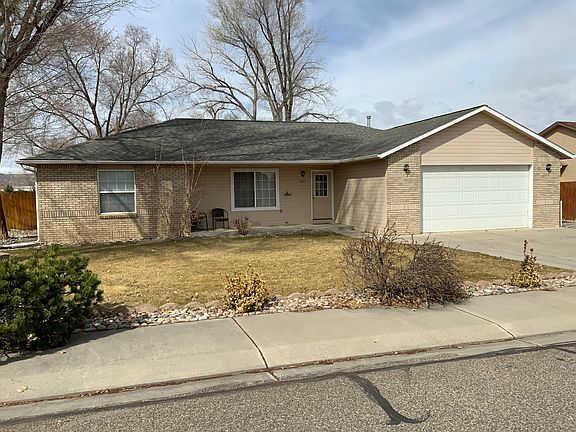 2nd image of 401 Breeze Dr