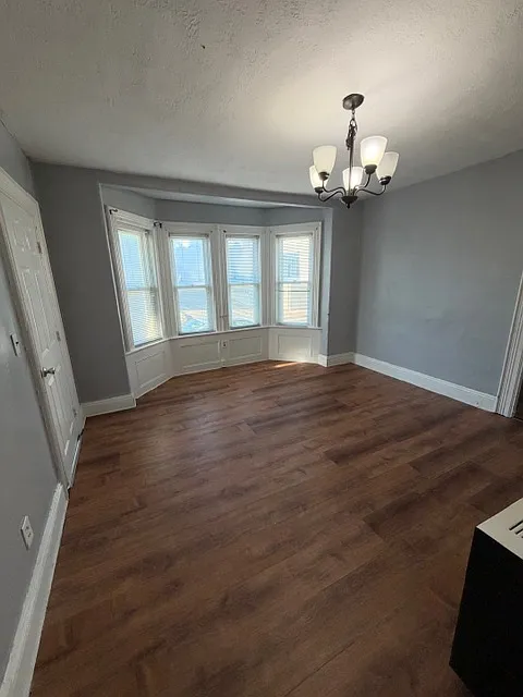 2 bed, 900 sqft, $1,350 — Photo 4