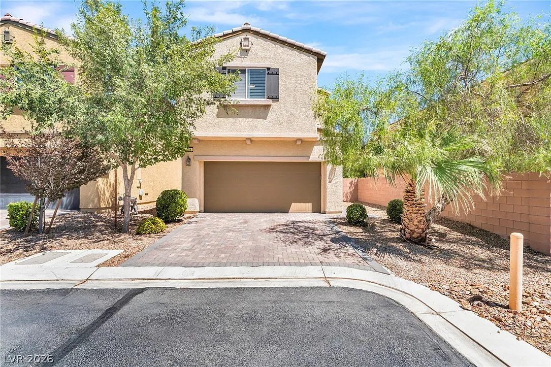 3 bed, 2.5 bath, 1782 sqft, $2,350 — Photo 1